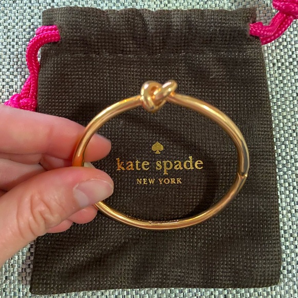 KATE SPADE KNOT BRACELET - Picture 1 of 4